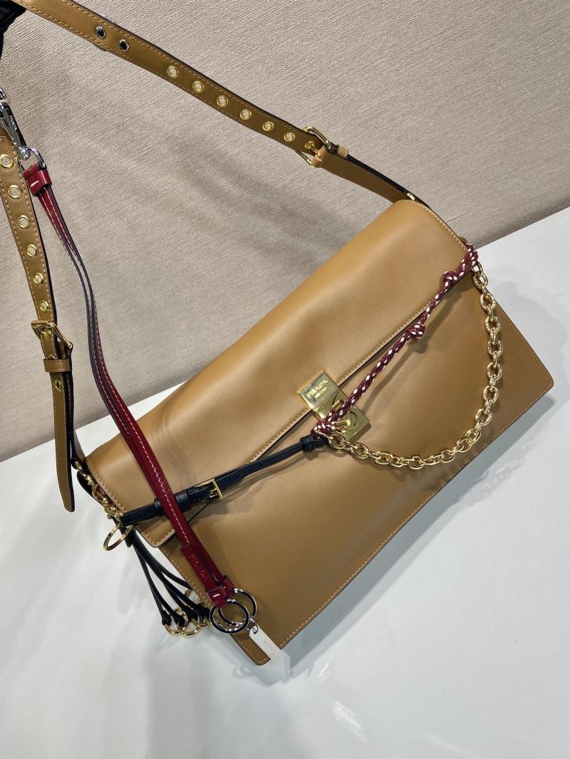Pra*a hobo bags